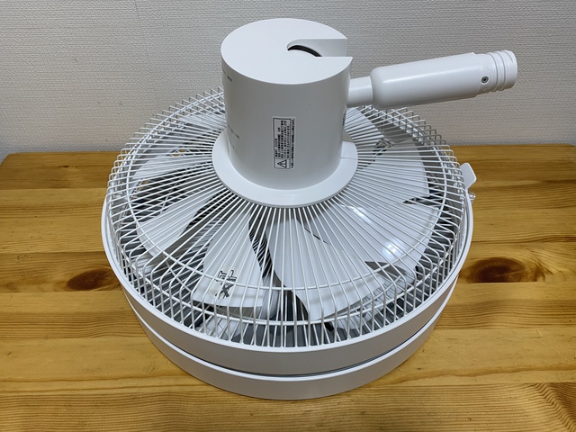 さて、これは何でしょう？夏キャンプの快適グッズ購入〜☆