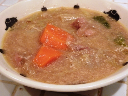 ダッチオーブンDE鶏肉と白菜のホワイトシチュー