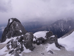 雪の鳳凰山、薬師岳に登ってきました(3)