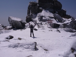 2012年4月2日、金峰山、さくさく山頂へ(4)
