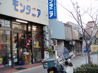 年一回？ 2011/03/06 20:36:04