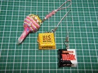 １００均で購入した木粉粘土でキーホルダーも作ってみました
