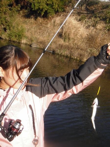 木粉粘土で製作したハンドメイドルアーで釣る 釣りドル みなせちわさんの釣行に同行させていただきました