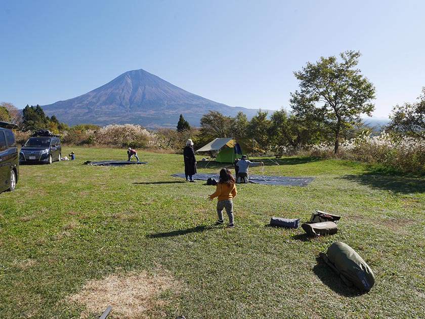 最高の富士山キャンプがいよいよ開幕。「第4回ナチュログ写真部合同合宿」 富士山ＹＭＣＡ ① 〜快晴編〜