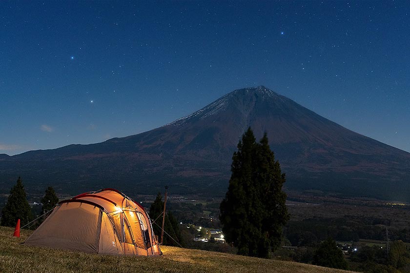 月明かりの夜。朝日の草原。富士山YMCAグローバル・エコ・ヴィレッジ ②　〜天体編〜