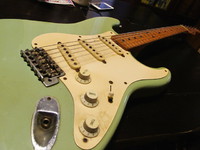《楽器を直そう》fender ストラトキャスター　１